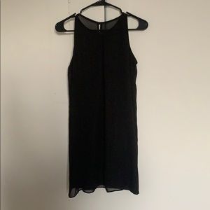 Black sleeveless shift dress